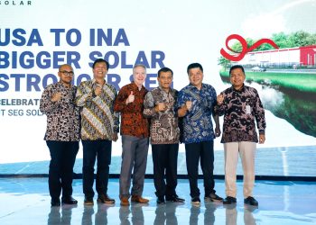 Dukung Investasi Industri Hijau di Jawa Tengah, Gubernur Ahmad Luthfi Resmikan Pabrik Solar Panel Terbesar Se-Asia Tenggara