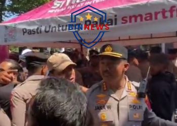 Teguh AMPB Dikeroyok Massa Pendukung Bupati Sudewo di Depan DPRD Pati, AMPB Tempuh Jalur Hukum – Publik Sorot Arogansi Pendukung Kekuasaan