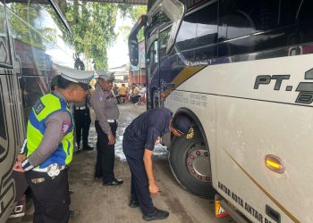 Operasi Lilin Candi 2025, Polres Jepara Gelar Ramp Check Bus