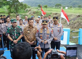 Kapolri Resmikan 19 Jembatan Merah Putih Presisi di Jawa Tengah, Perkuat Hubungkan Polri dan Masyarakat