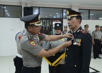 Polres Jepara Gelar Upacara Penganugerahan Tanda Kehormatan Satyalencana Pengabdian