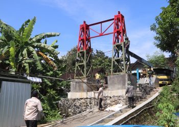 Jembatan Gantung Garuda di Kali Krusuk Hampir Rampung, Bukti Kuatnya Gotong Royong TNI dan Warga Sleman