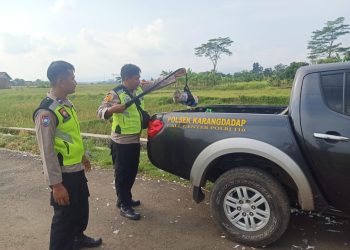 Polsek Karangdadap Amankan 17 Petasan saat Patroli, Warga Diimbau Jaga Keamanan Lingkungan