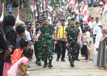 Pangdam IV/Diponegoro Resmikan Jembatan Gantung di Pemalang.