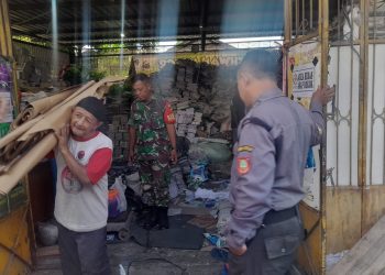 Peran Aktif Babinsa Joyotakan Dalam Pengolahan Bank Sampah