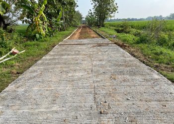 Akselerasi Membuahkan Hasil Pengecoran Jalan TMMD Reguler ke-128 Kodim Sragen Capai 50 Persen