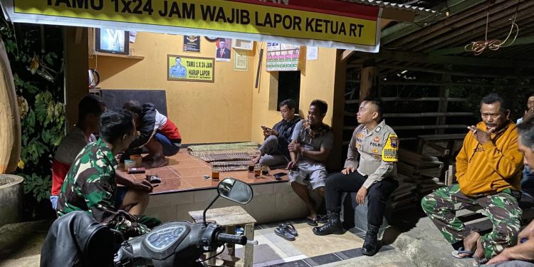 Sinergitas Aparat TNI-POLRI Jatipurno Jaga Keamanan Wilayah
