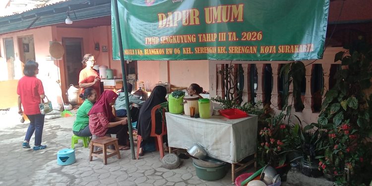 Tak Sekadar Kerja Bangun Saluran Air, Satgas TMMD, Ormas & Warga Hadirkan Semangat Kekeluargaan Dengan Sarapan Pagi Serta Makan Siang