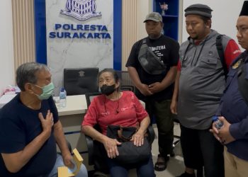 Polresta Surakarta Tindaklanjuti Video Viral Ambulans Terhalang Mobil Listrik, Pengemudi Ditilang