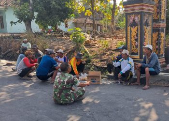 Musim Kemarau, Babinsa Sambi Ingatkan Warga Waspada Bahaya Pembakaran Sampah