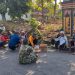 Musim Kemarau, Babinsa Sambi Ingatkan Warga Waspada Bahaya Pembakaran Sampah