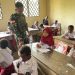 Satgas Pamtas RI-PNG Kewilayahan Yonif 516/CY Tanamkan Harapan Sebagai Gadik di SD Inpres Kampung Basyim