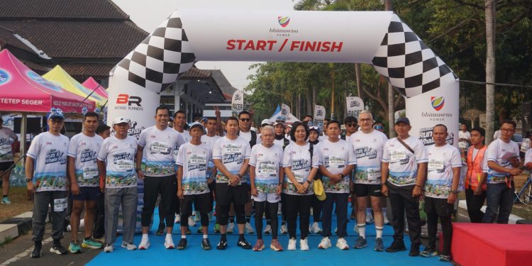 Dandim 0736/Batang Turut Ramaikan Kegiatan Even Bhimasena Run For Whale Shark 2026