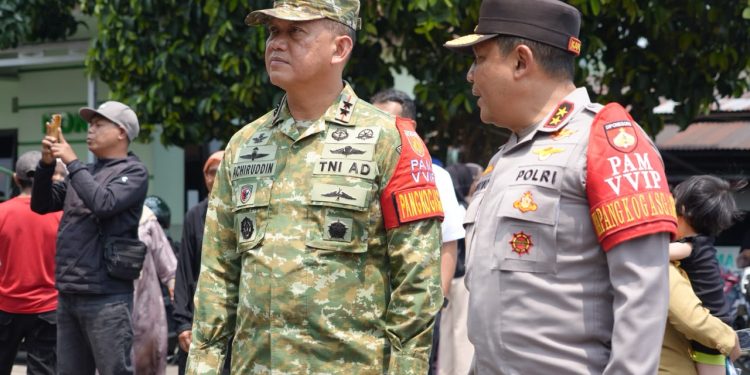 Pangdam IV/Diponegoro Pimpin Pengamanan VVIP Kunjungan Wapres di Batang