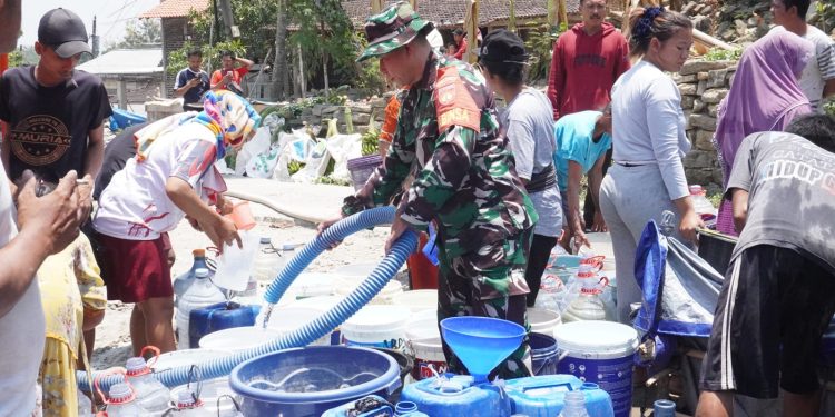 Kemarau Belum Berakhir, Kodim Boyolali Antar Harapan Lewat Bantuan Air Bersih ke Wonosamudro
