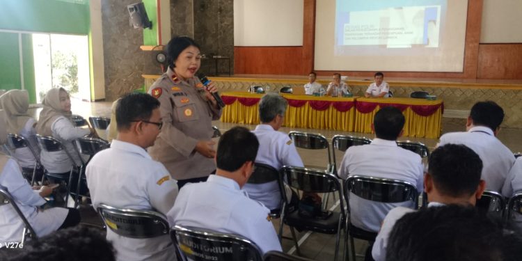 Polisi Pati Edukasi 80 Guru SMKN 2 Pati soal Bahaya Perundungan