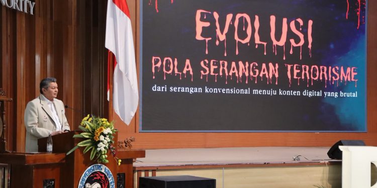 Kuliah Umum di UKSW, Komjen (Purn.) Rycko Ajak Generasi Muda Rawat Kebhinekaan di Era Digital