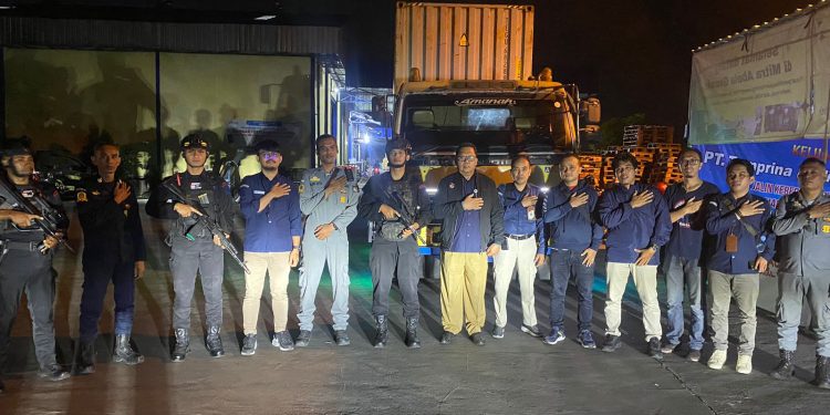 Polri Kawal Ketat Pengiriman Kotak Suara dari Bawen ke Kaltim Demi Kelancaran Pilkada 2024