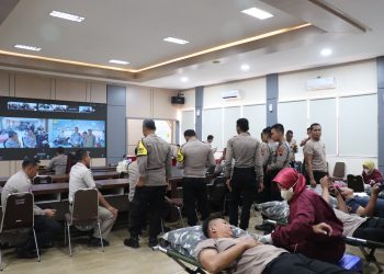 Sinergi Polri dan Media di Polres Kendal: Donor Darah untuk Peringati Hari Humas Polri