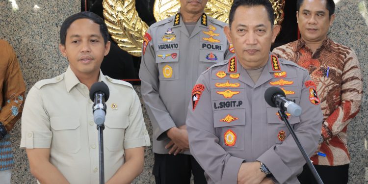 Menhut Raja Juli Temui Kapolri Bahas Penegakan Hukum Kehutanan