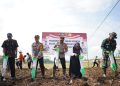 DUKUNG PROGRAM KETAHANAN PANGAN POLRESTA BANYUMAS TANAM BIBIT JAGUNG DAN TABUR BENIH IKAN