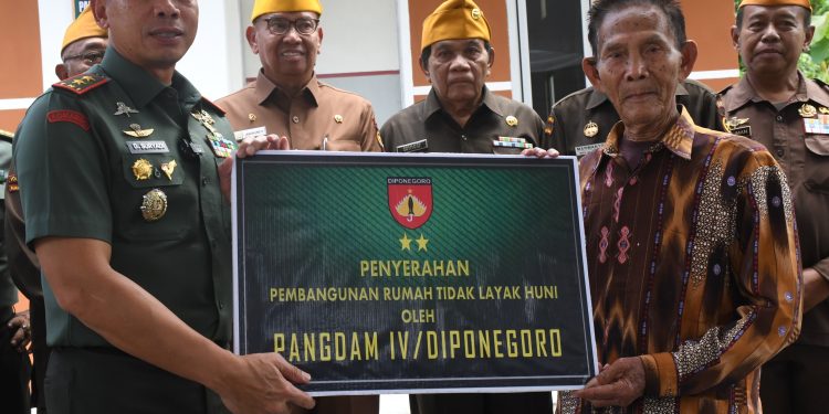 Mbah Sarno akhirnya tinggal di Rumah yang layak dan mendapat Haknya sebagai Veteran RI
