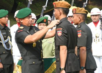 Tongkat Komando Kepemimpinan Yonarmed 3/NP Diserahkan Kepada Mayor Arm Daliman Kurnia Aji