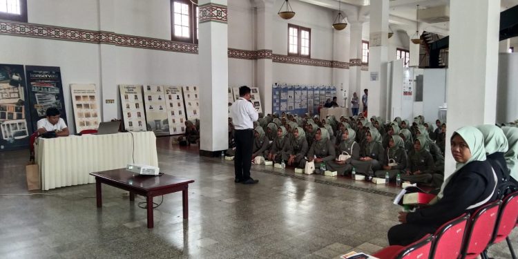 Kunjungan Industri SMKN 1 Bojonegoro: Pengalaman Langsung Dunia Kerja