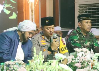 Habib Syech bin Abdul Qodir Assegaf Pimpin Jepara Bersholawat Untuk Ciptakan Pilkada Aman dan Damai