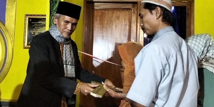Tangis Haru Nenek Suparti Resmi Tempati Rumah Megah dari DPD OPSHID Kab Pekalongan