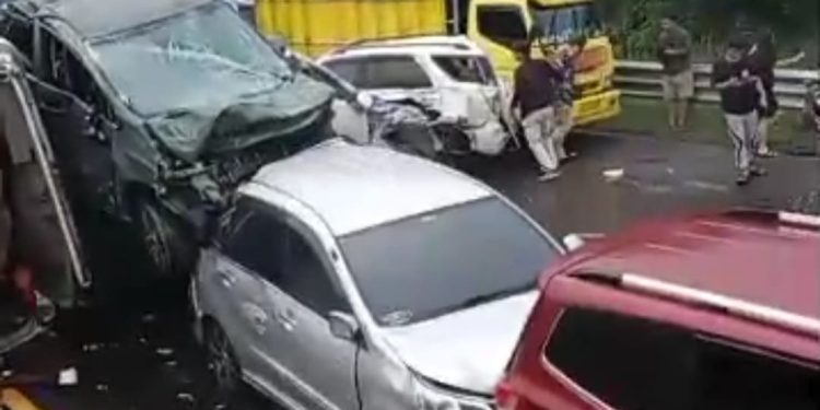 Kecelakaan Truk di Tol Cipularang, Jasa Marga Lakukan Penanganan Cepat