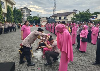 Polrestabes Semarang Gelar Upacara Kenaikan Pangkat TMT 1 Januari 2025 untuk 176 Personel