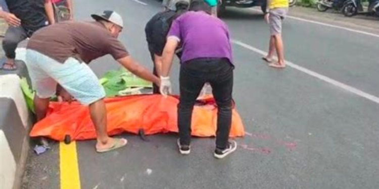 Kecelakaan Maut di Semarang: Pengendara Motor N-Max Tewas Terlindas Truk Tronton