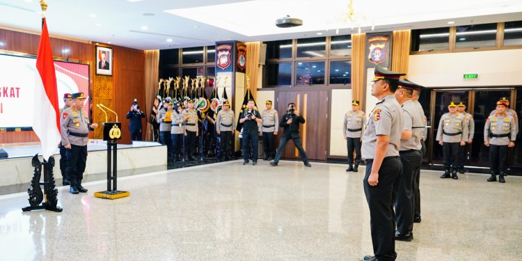 Kapolri Pimpin Kenaikan Pangkat 22 Pati Polri