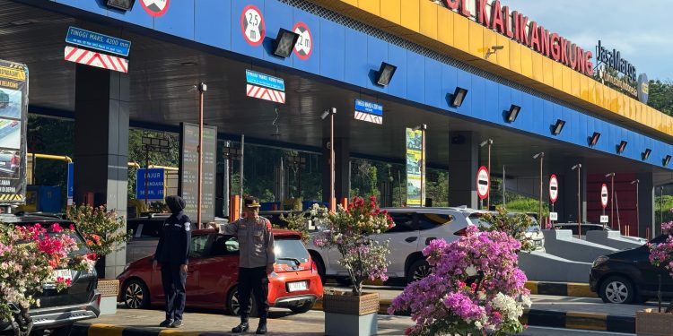 Polda Jateng Lakukan Rekayasa Lalu Lintas di Tol Solo-Jogja untuk Kelancaran Arus Mudik