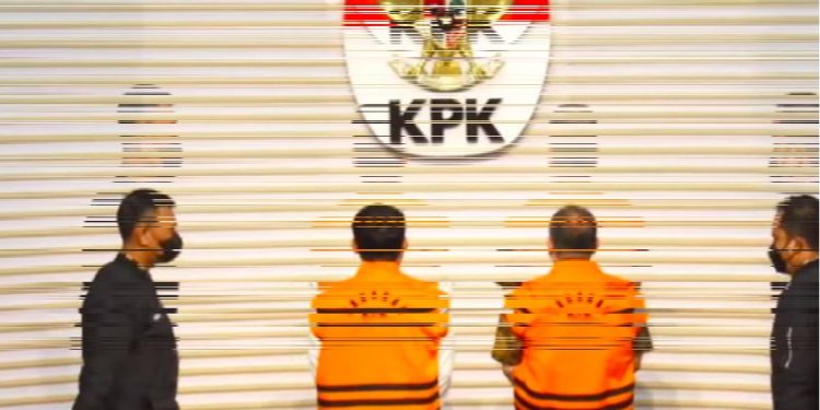 KPK Resmi Tahan Dua Tersangka Kasus Korupsi Jual Beli Gas PGN-PT IAE