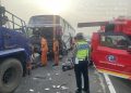 Akibat Lawan Arah, Honda BR-V Tabrakan dengan Bus di Tol Pemalang-Batang KM 332