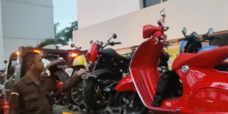 Kejagung Sita Puluhan Motor Mewah Terkait Dugaan Suap Putusan Lepas di PN Jakpus