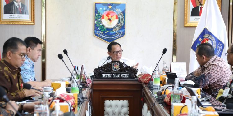 Percepat Realisasi APBD TA 2025, Mendagri Kumpulkan Pemda secara Virtual