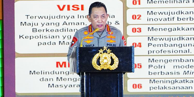 Tutup Rakernis SSDM dan Slog, Kapolri Komitmen Dukung Program Pemerintah