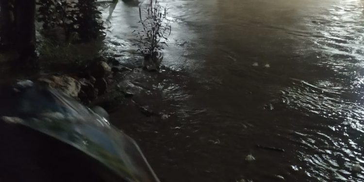 “Proyek di Desa Sugihmanik Grobogan Akibatkan Banjir, Sebagian Warga Terpaksa Mengungsi