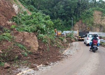 Longsor di Jalur Piket Nol KM 55, Kapolsek Candipuro Imbau Pengguna Jalan Waspada