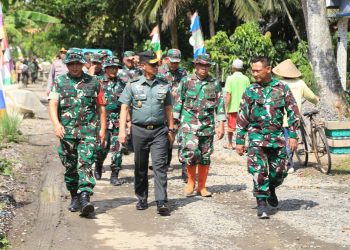 Irdam IV/Diponegoro Tinjau Lokasi TMMD ke-124 Kodim 0703/Cilacap, Tekankan Semangat Pengabdian dan Gotong Royong