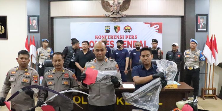 Pencuri Residivis Dibekuk, Polres Kendal Ungkap Kasus Pencurian Bermodus Bongkar Ruang Guru Sekolah