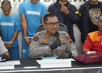 Polda Jateng Gelar Konferensi Pers Ungkap Kasus Pembunuhan Wanita di Demak dan Kawanan Perampok Spesialis Bobol Minimarket di Kendal