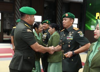 Pimpin Sertijab Dua Pangdam, Kasad: Lanjutkan Program dan Lakukan Inovasi