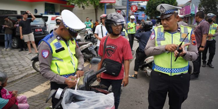 2071 Pelanggar Ditindak Satlantas Polresta Banyumas Selama Operasi Patuh Candi 2025