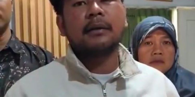 Kuasa Hukum Demo Pati: Toni Mengaku Dipukuli Polisi dan Dihadang Preman di Pendopo Bupati