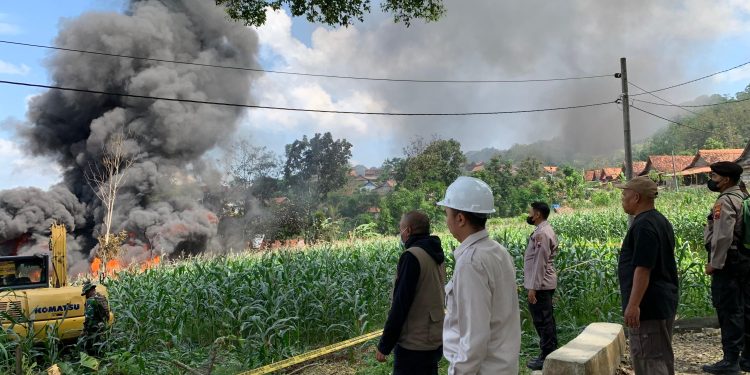 ​Tiga Orang Tewas dan Dua Luka-luka dalam Kebakaran Sumur Minyak di Blora