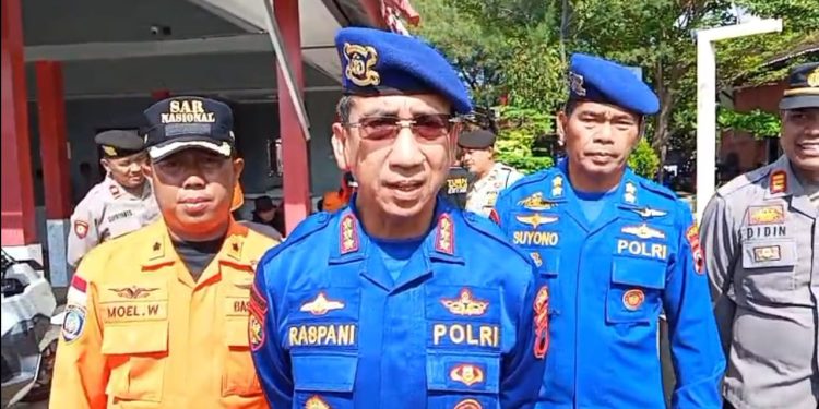 Ditpolairud Polda Jateng Terjunkan 2 Kapal Polisi dalam Pencarian 3 Korban Pemancing Tenggelam di Dam Merah